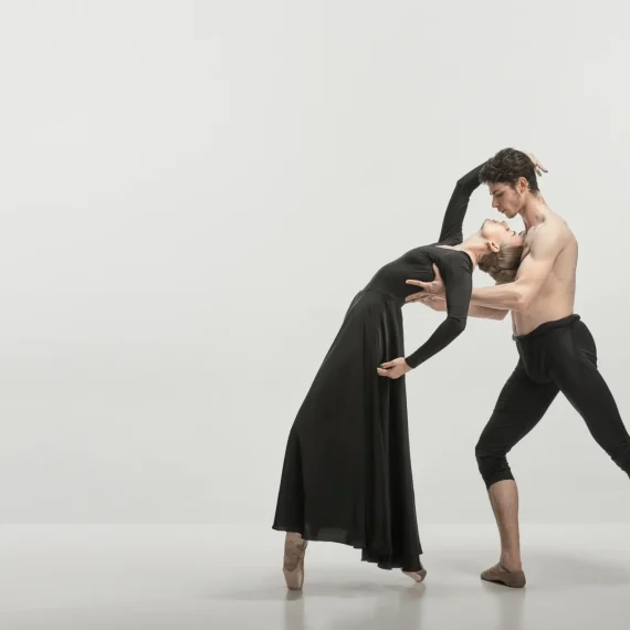 danza blanco y negro